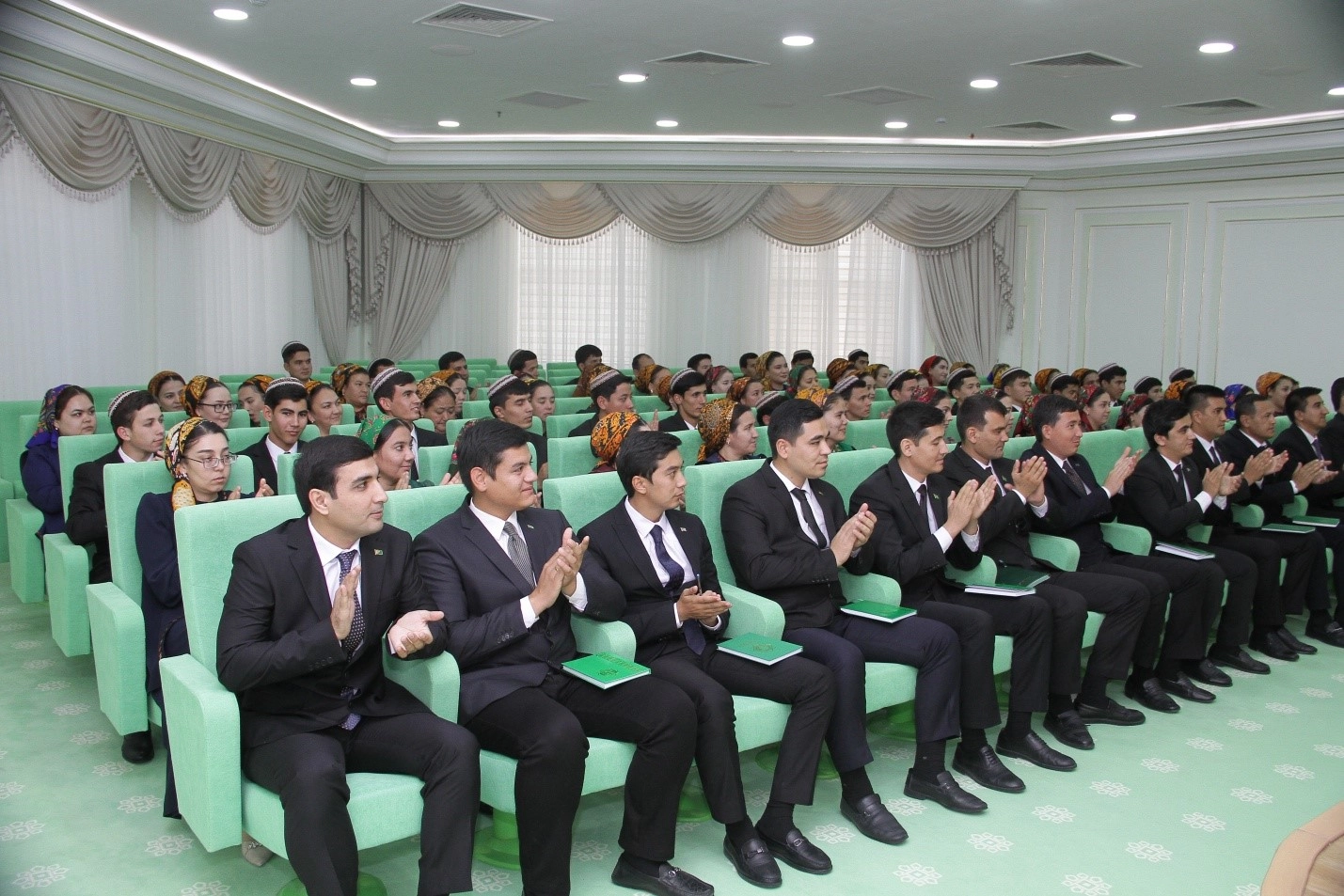 «Halal zähmet – bagtyýar durmuşyň kepili» atly wagyz-nesihat duşuşygy geçirildi.