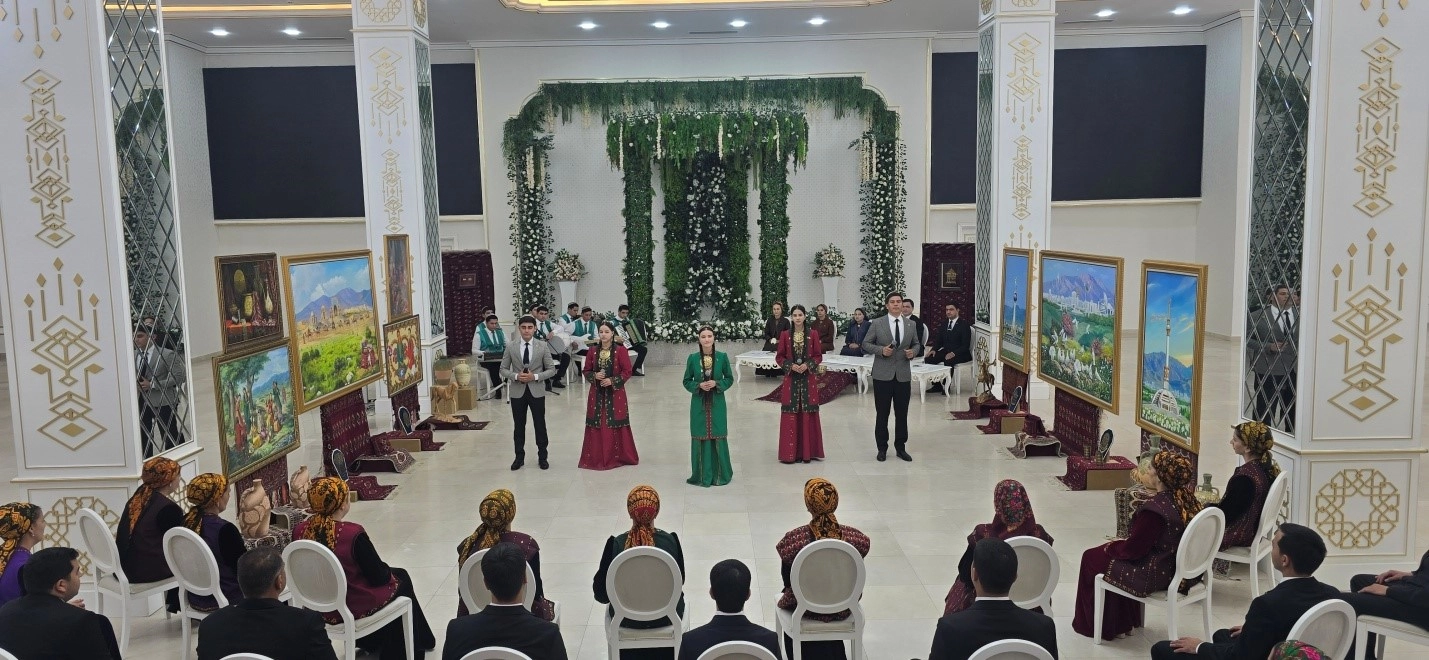 Türkmenistanyň Garaşsyzlygynyň şanly 35 ýyllygy mynasybetli dabaraly maslahat geçirildi.